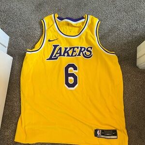 Lakers jersey lebron XL